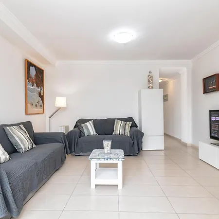 Comfortable With Terrace Appartement